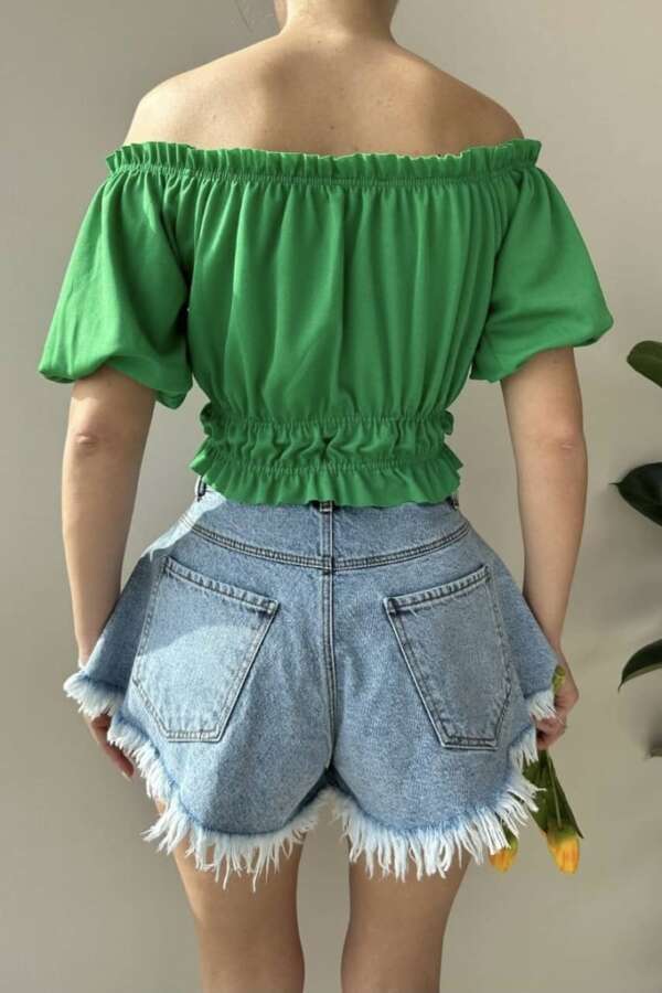 Модеренa дамскa блуза с ефектен дизайн в зелено B301