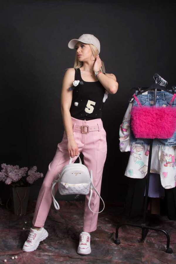 Модерен дамски панталон в розово DP155