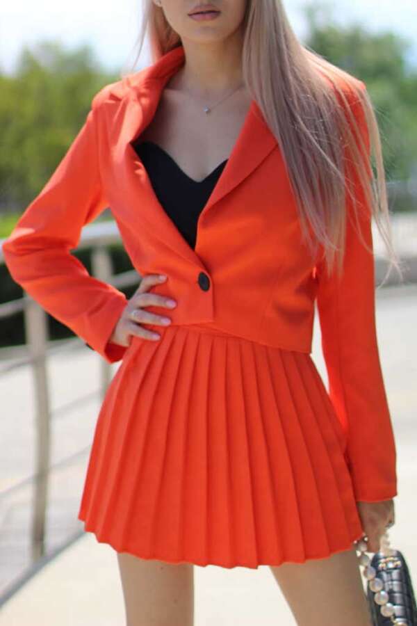 Модерно дамско сако в оранжево V123
